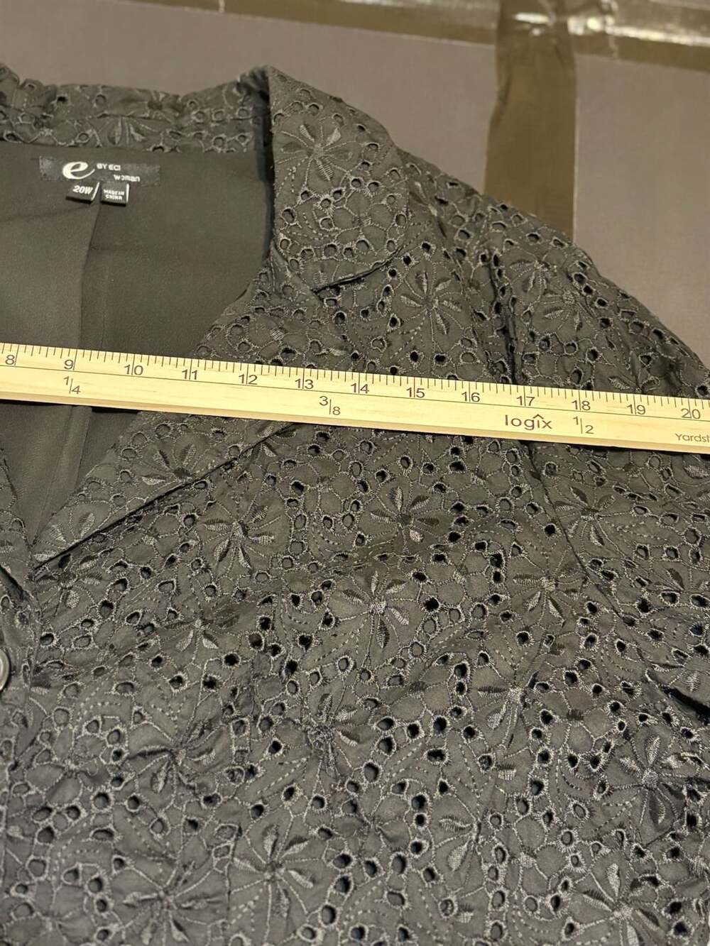 Eci Woman Blazer Size 20W Black Eyelet Floral Button Jacket - Picture 4 of 10